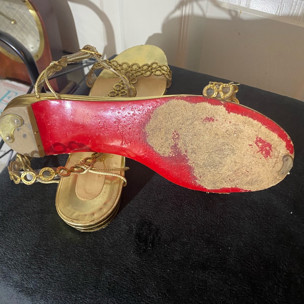 Sleek summer Loub sandal - Picture 5 of 5